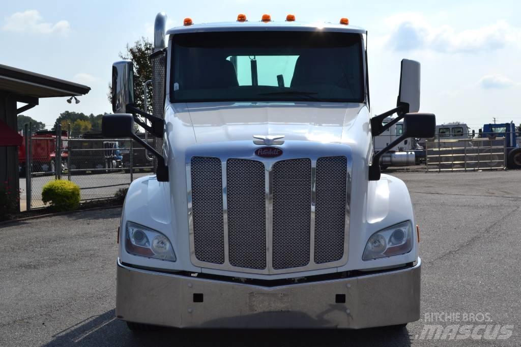 Peterbilt 579 Тягачі