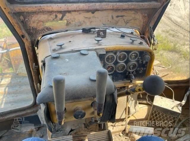 CAT D 7 G Гусеничні бульдозери