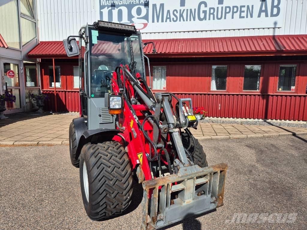 Weidemann 1160 Багатофункціональне обладнання для вантажних і землекопальних робіт