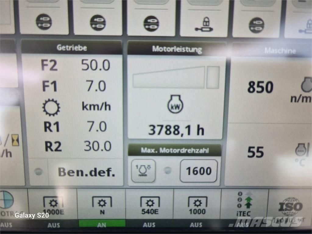 John Deere 6215R Трактори