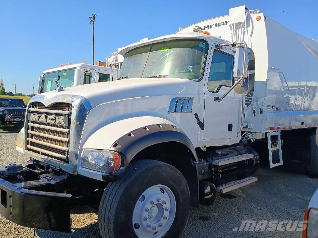 Mack GU 713 Сміттєвози