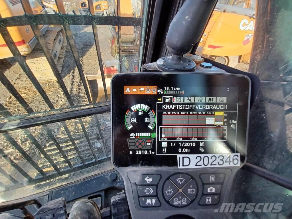 CASE CX 370 D Гусеничні екскаватори