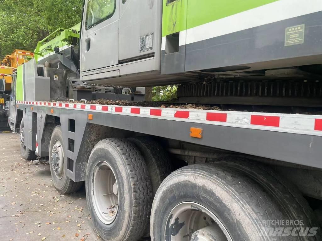 Zoomlion 110 Ton автокрани