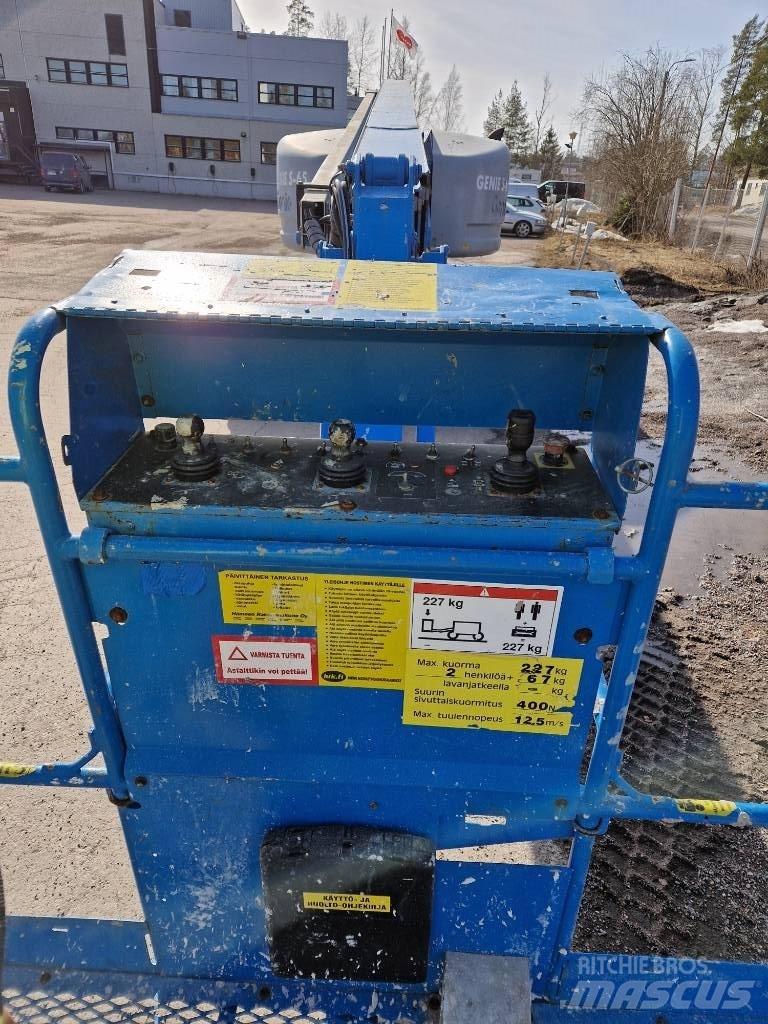 Genie S 65 Телескопічні підйомники