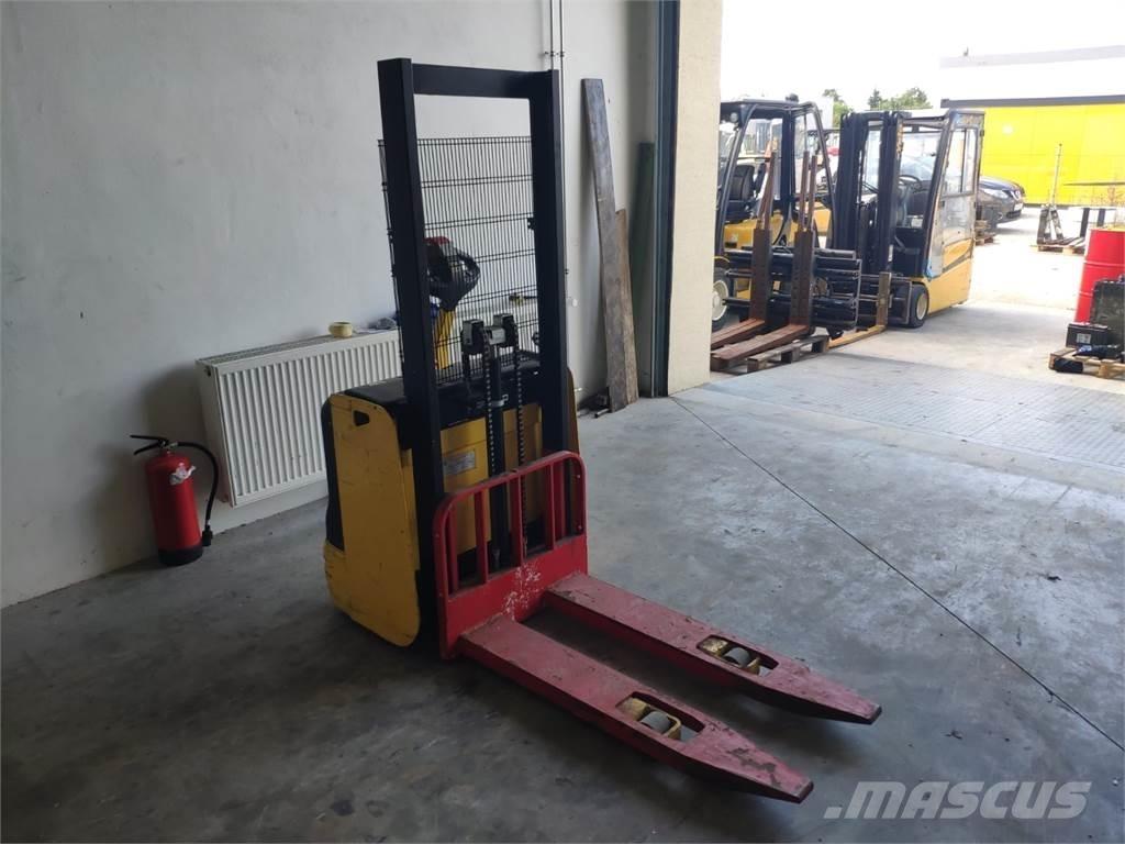 Hyster S1.0E Ручний візок