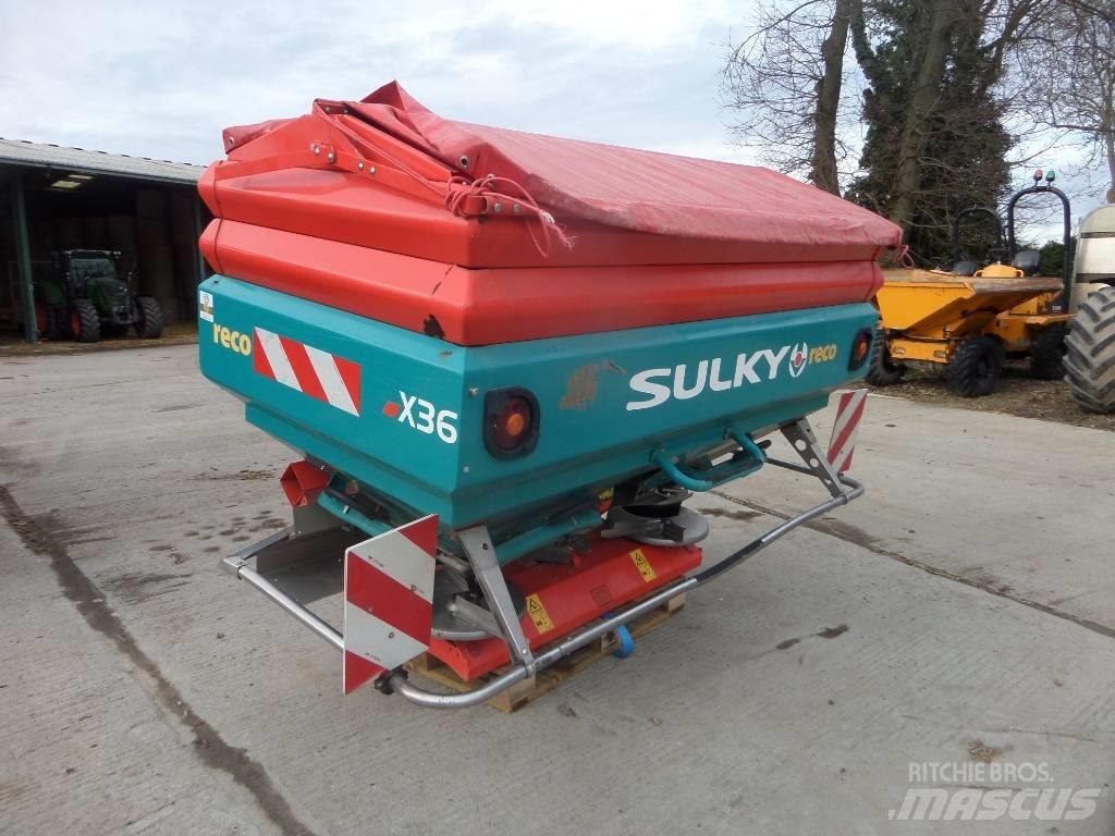 Reco SULKY X36 Розсіювач мінеральних добрив
