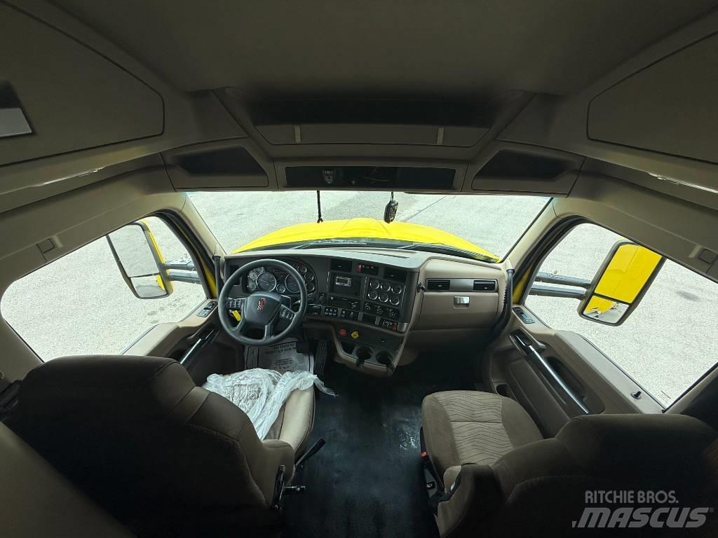 Kenworth T 680 Тягачі