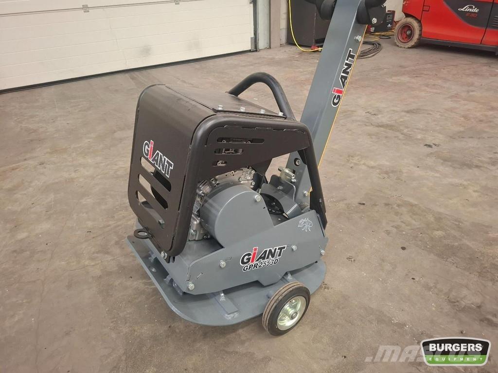 GiANT GPR2553D NEW Віброплити та вібротрамбовки