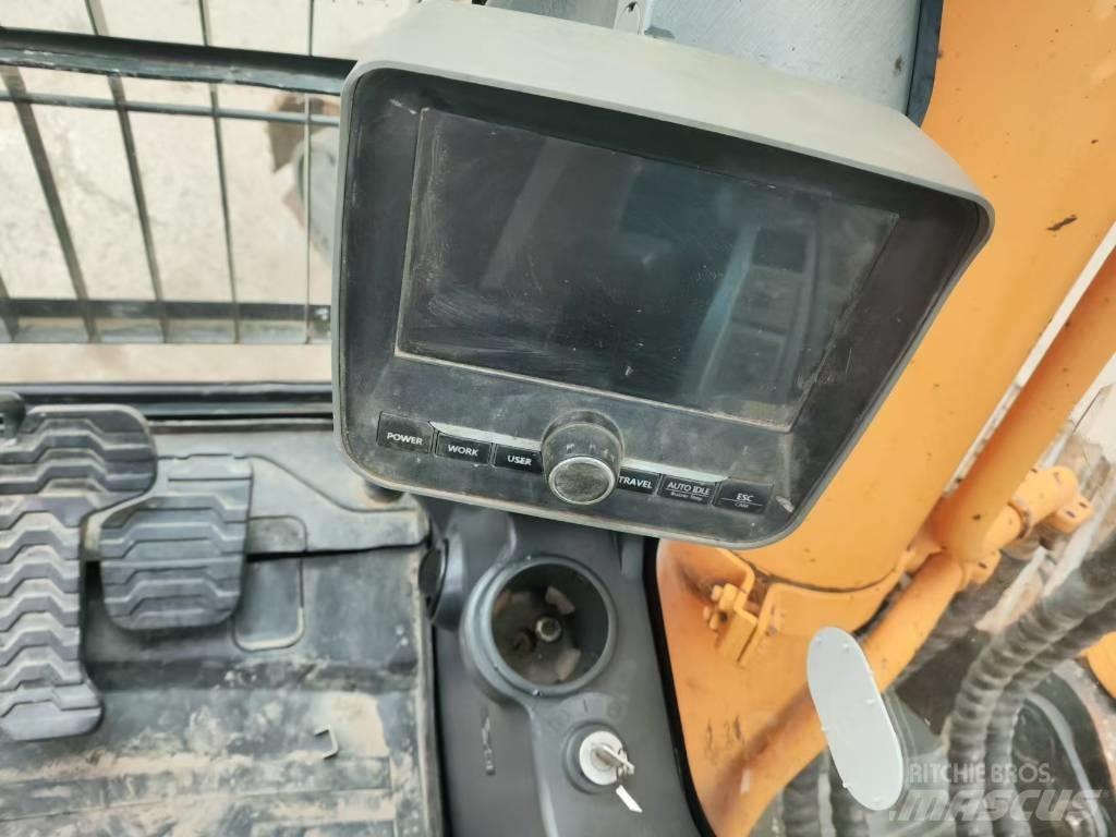 Hyundai 330LC-9S Гусеничні екскаватори