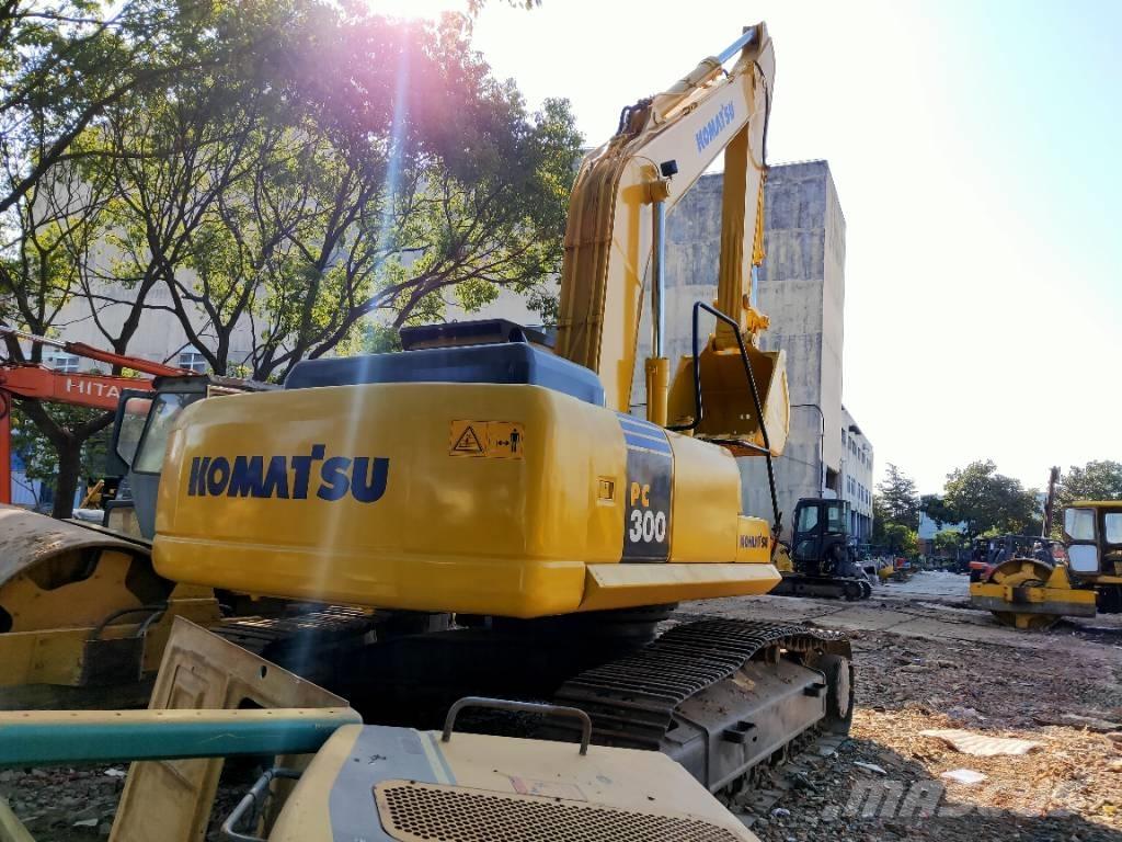 Komatsu PC300-7 Гусеничні екскаватори