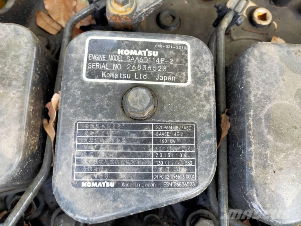 Komatsu PC300-7 Гусеничні екскаватори