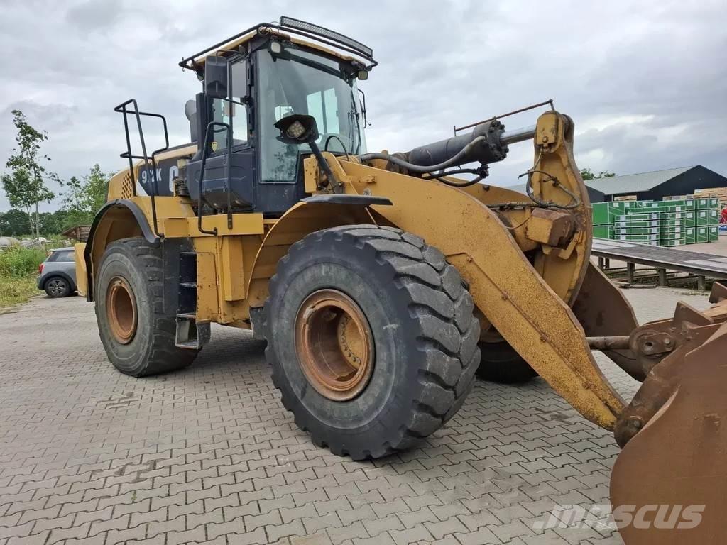 CAT 972k Фронтальні навантажувачі