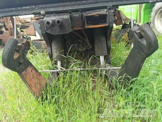 Valtra T 151 WOM Бони і ковші