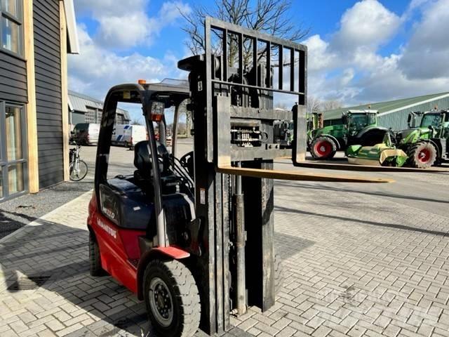 Manitou MI25D Дизельні навантажувачі