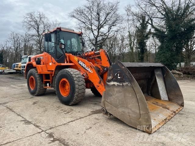 Doosan DL 200 Фронтальні навантажувачі