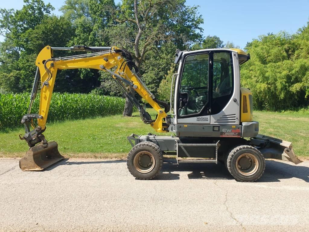 Wacker Neuson EW 65 Колісні екскаватори