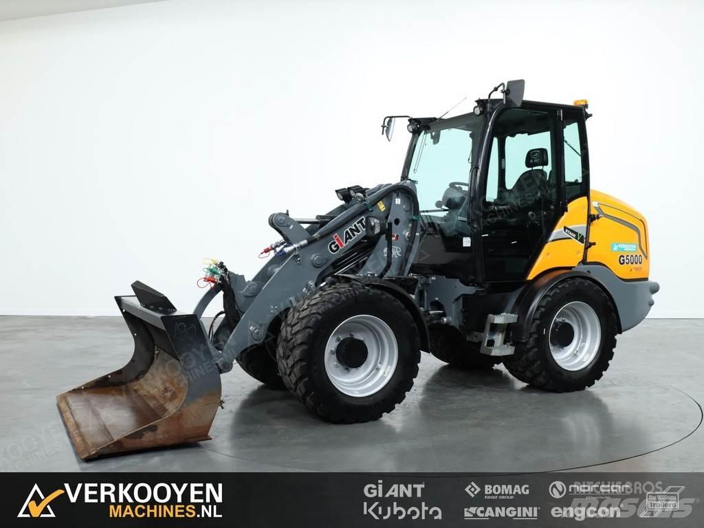 GiANT G5000 Фронтальні навантажувачі