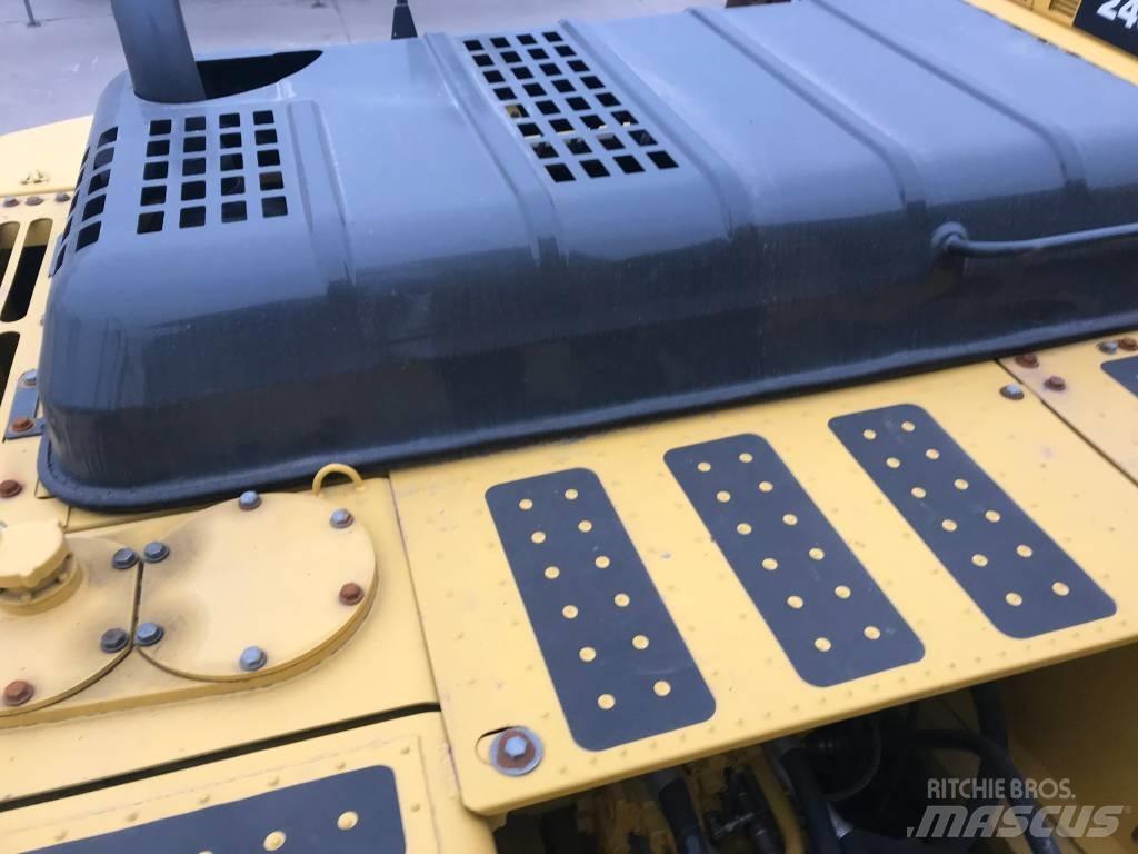 Komatsu PC 220-8 Гусеничні екскаватори