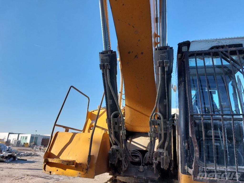 Liebherr R 946 Гусеничні екскаватори