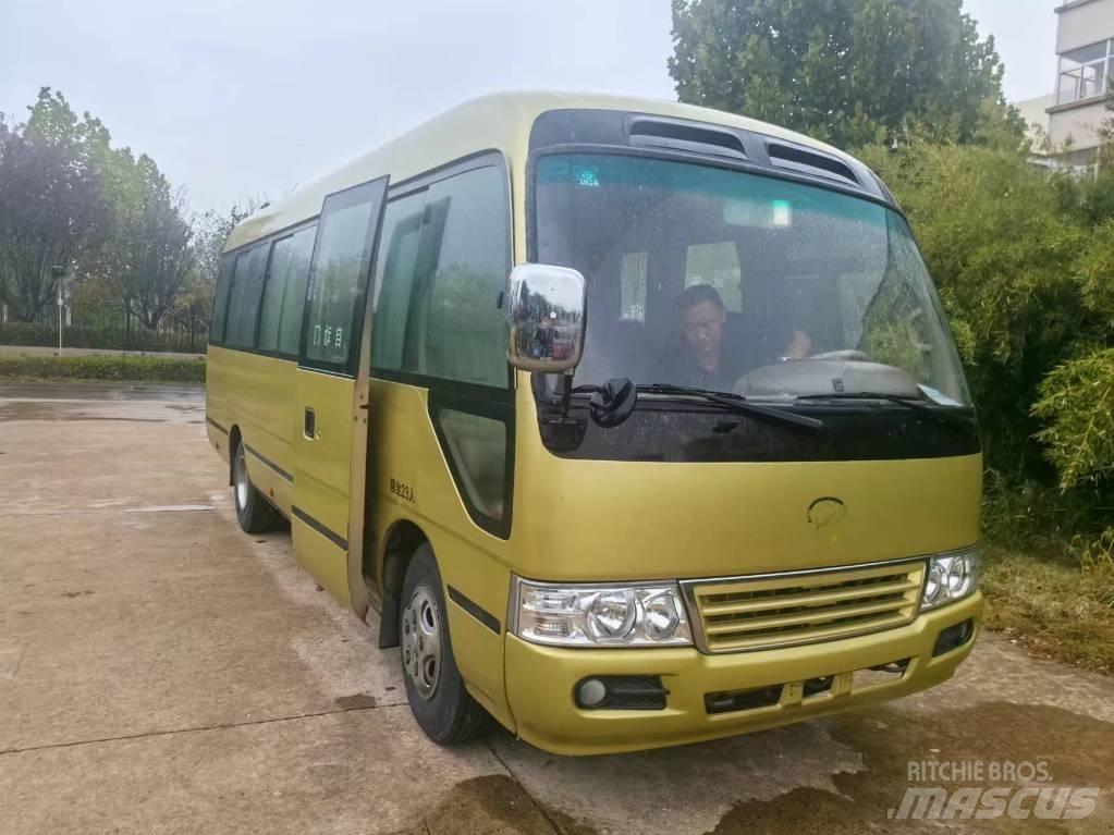 Toyota Coaster Міжміські автобуси