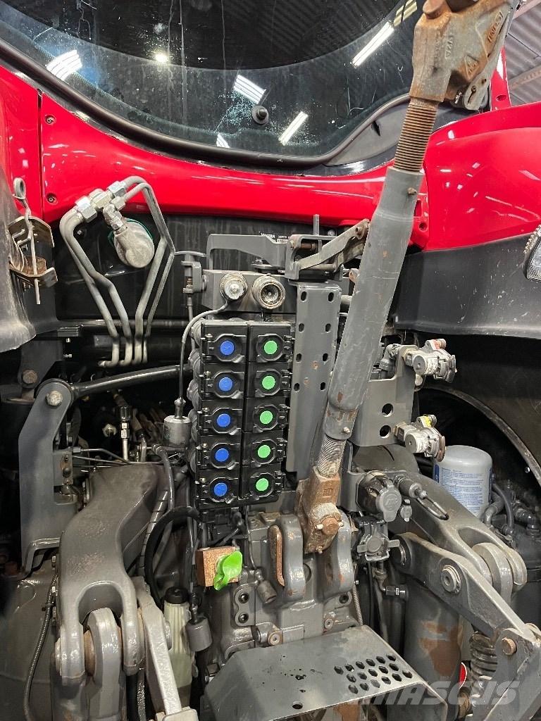 Valtra T235 Трактори