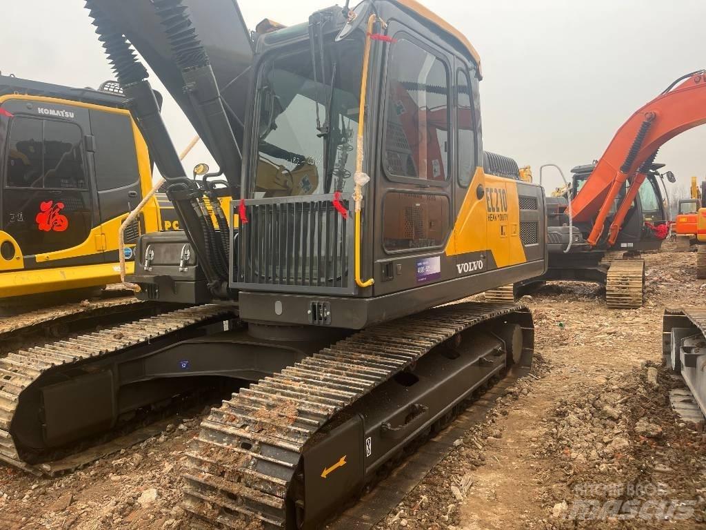 Volvo EC 210 LC Гусеничні екскаватори
