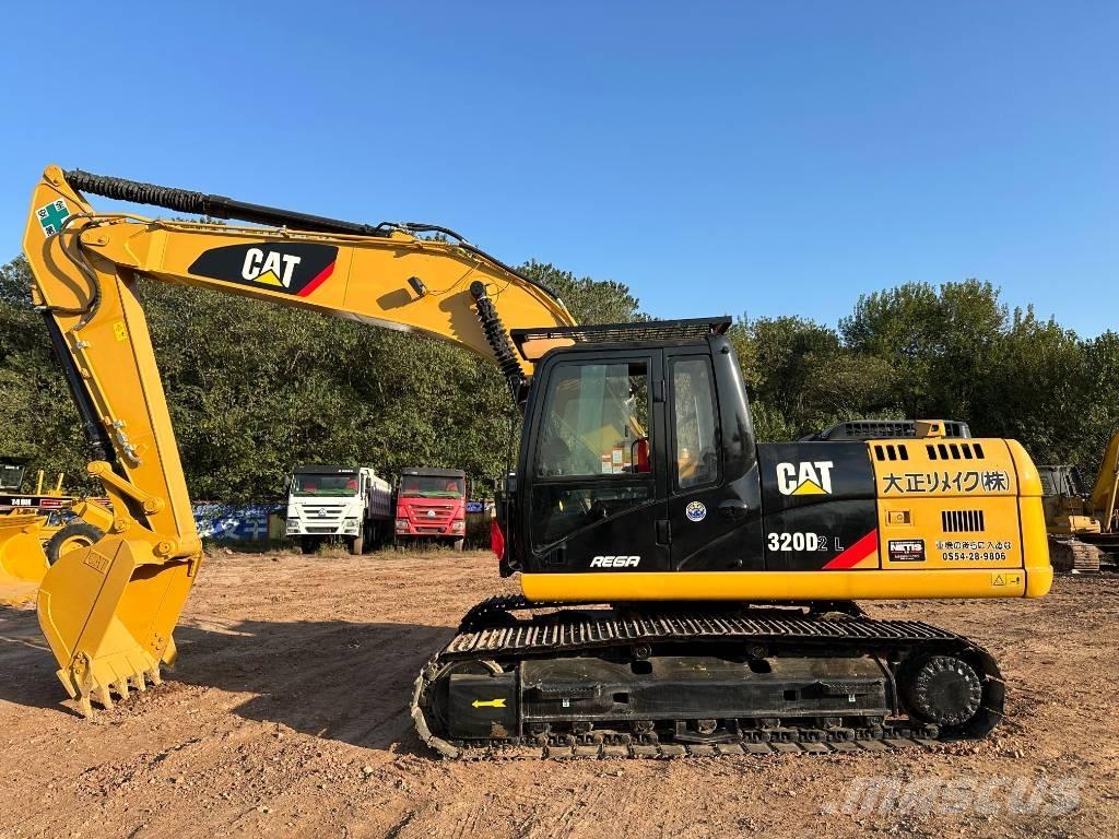 CAT 320 D L Гусеничні екскаватори