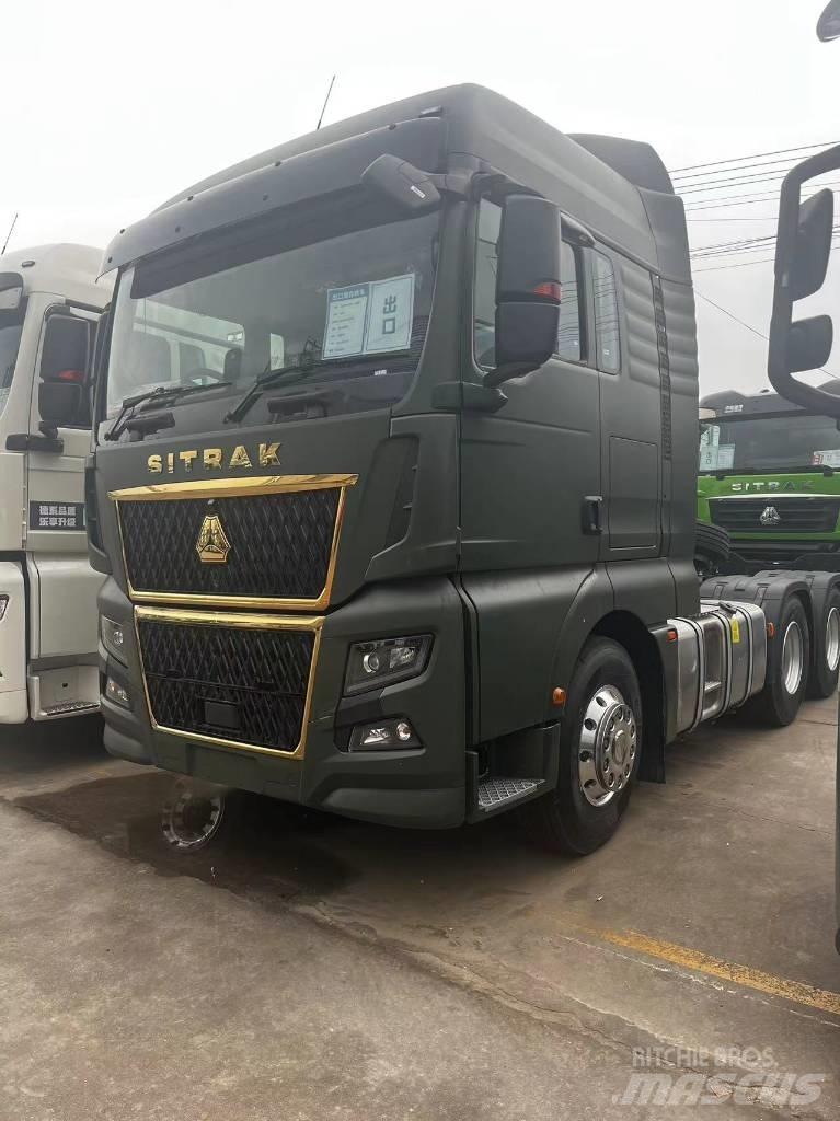 Sinotruk C9H Тягачі