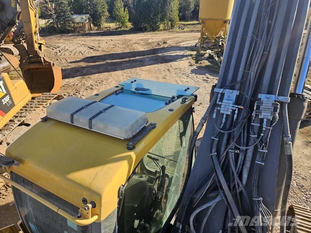 Volvo EC 300 EL Гусеничні екскаватори