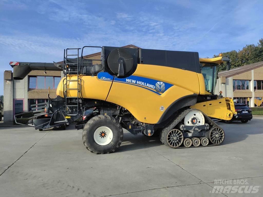 New Holland CR 9090 Зернозбиральні комбайни