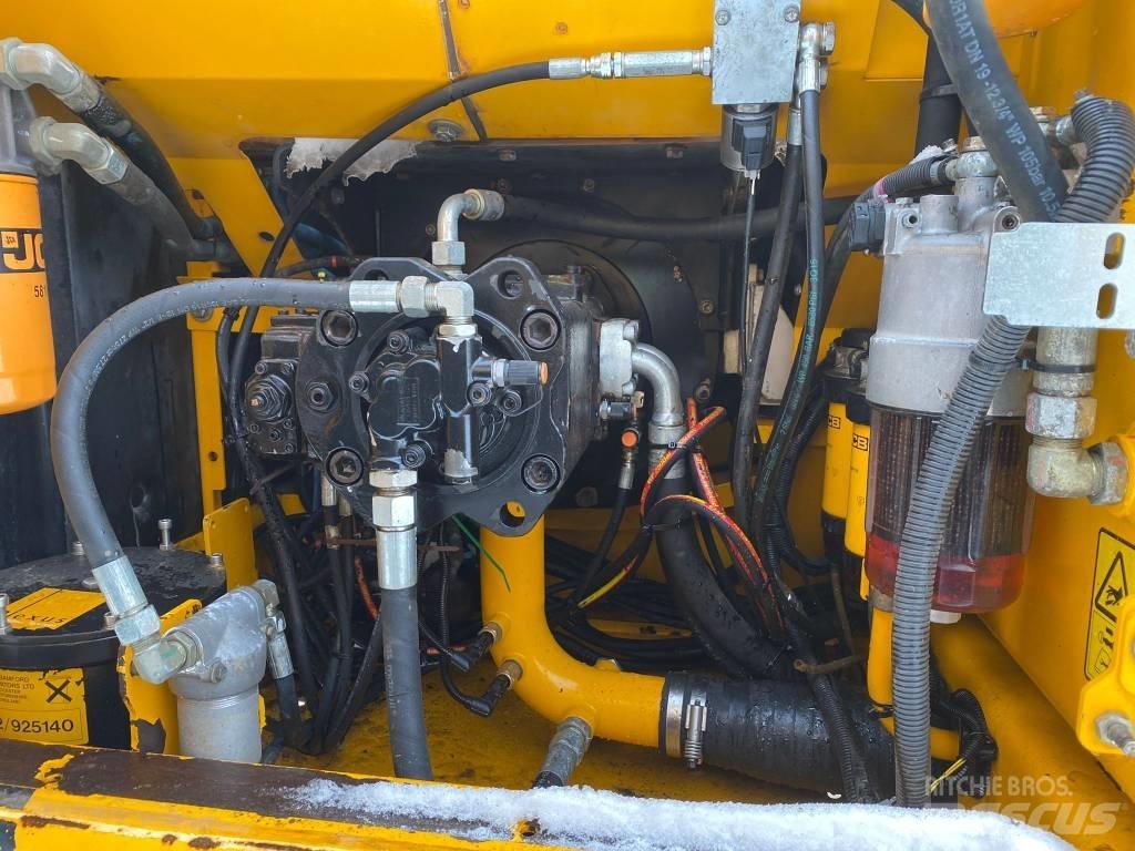 JCB JS 290 LC Гусеничні екскаватори