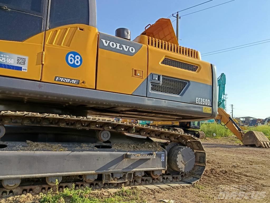 Volvo EC 250 Гусеничні екскаватори