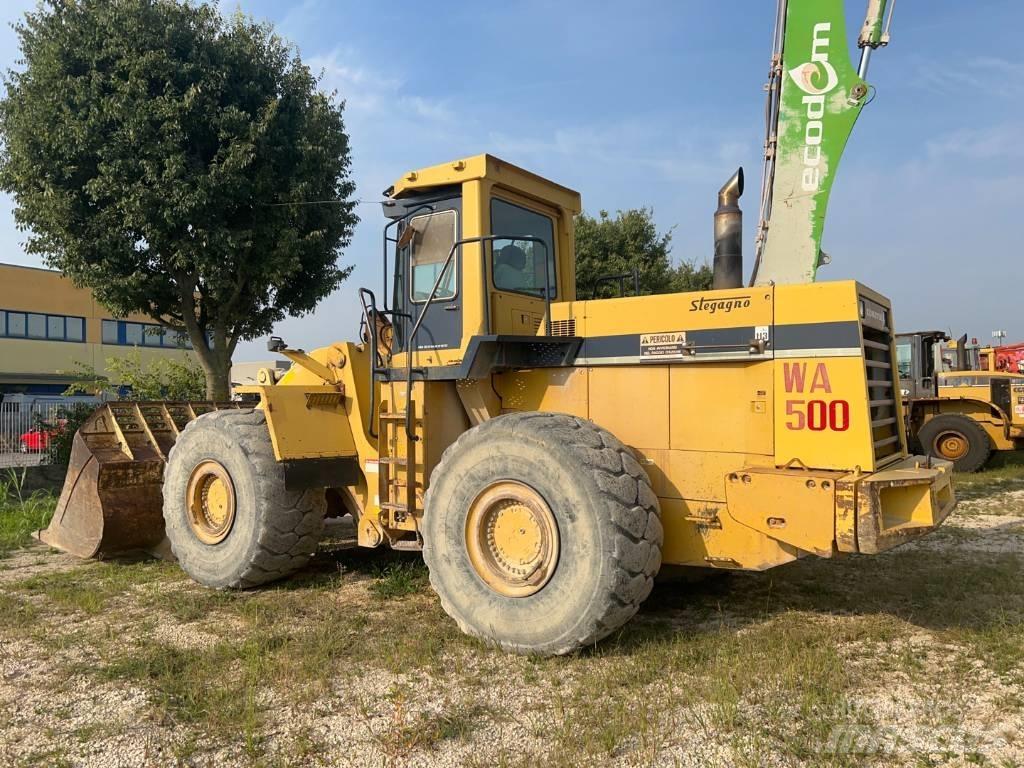 Komatsu WA 500-1 Фронтальні навантажувачі