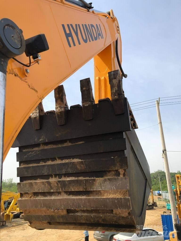Hyundai 275VS Гусеничні екскаватори