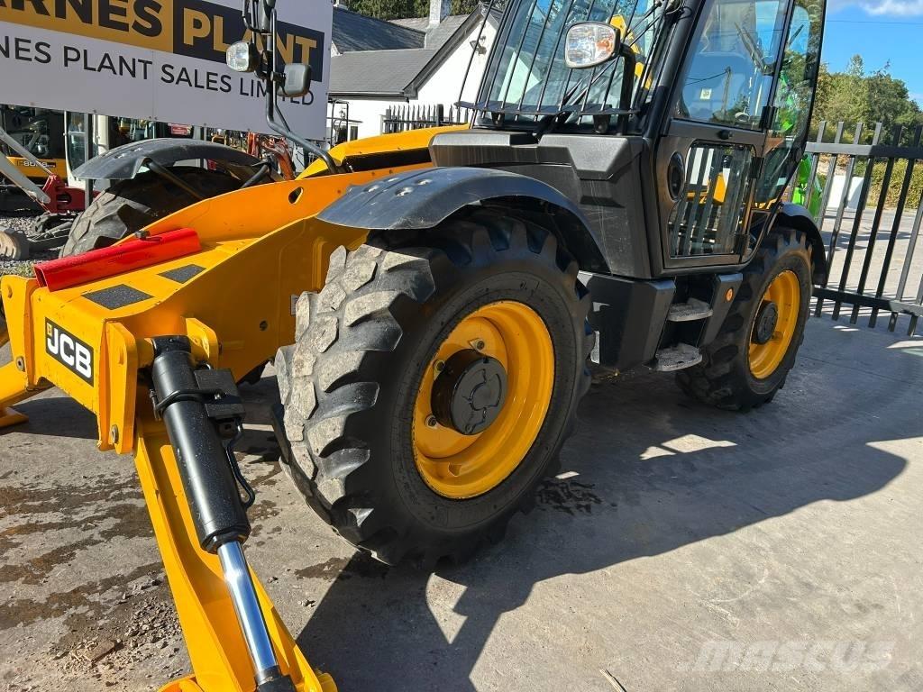 JCB 540-140 Телескопічні навантажувачі