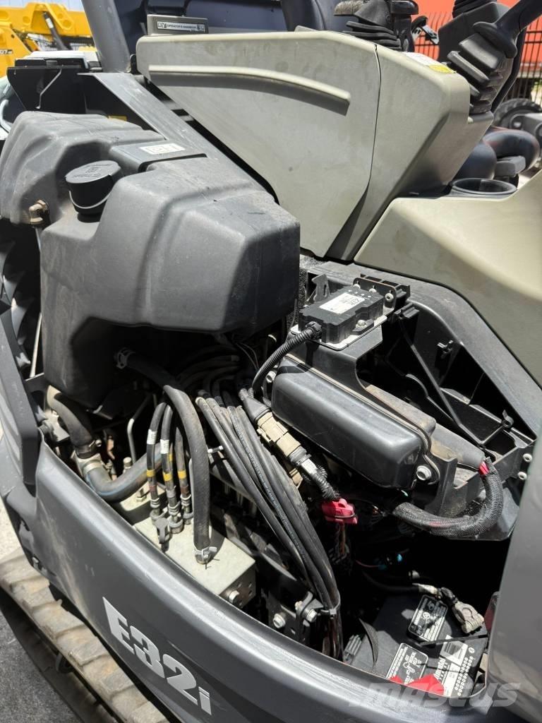Bobcat E 32i Міні-екскаватори < 7т