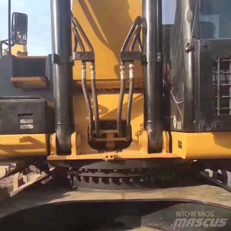 CAT 340 Гусеничні екскаватори