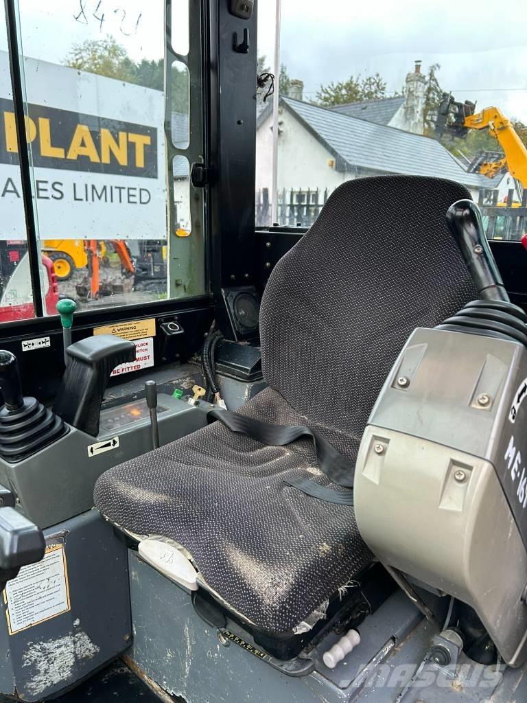 Takeuchi TB 23 R Міні-екскаватори < 7т