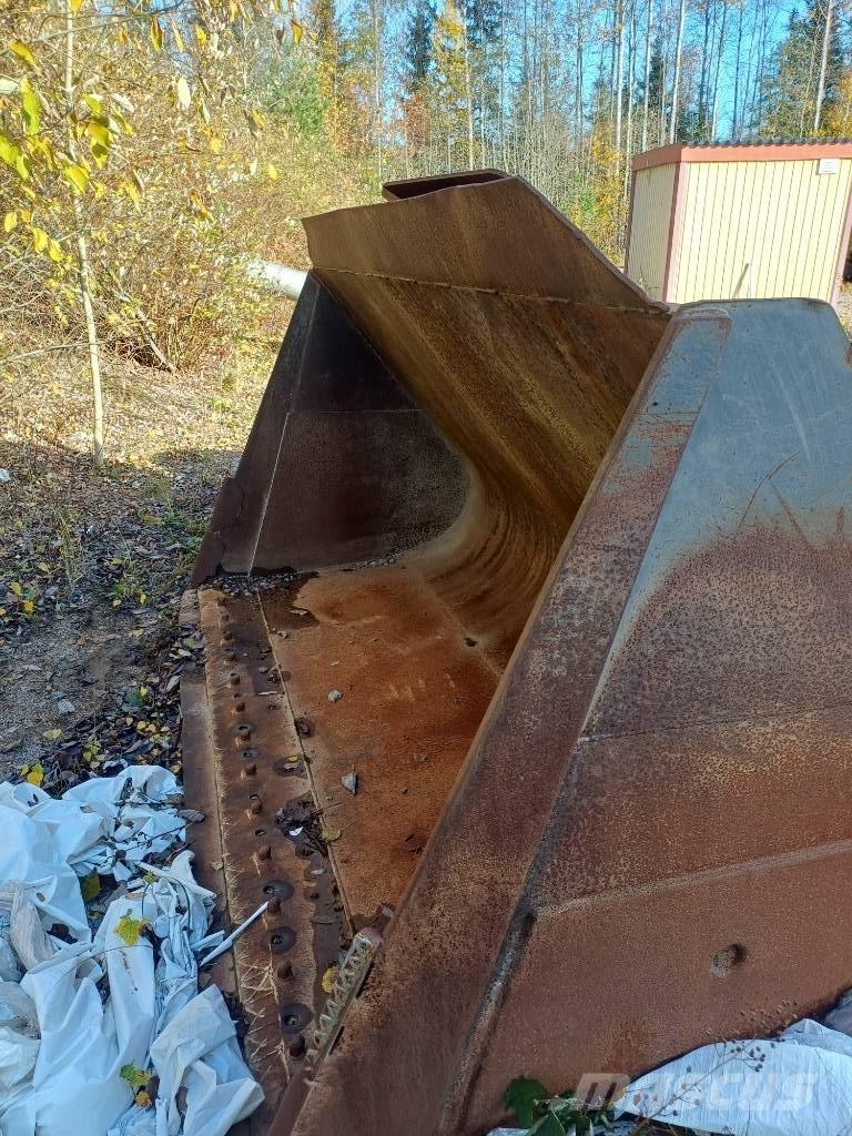 Volvo 120 Kauha Ковші