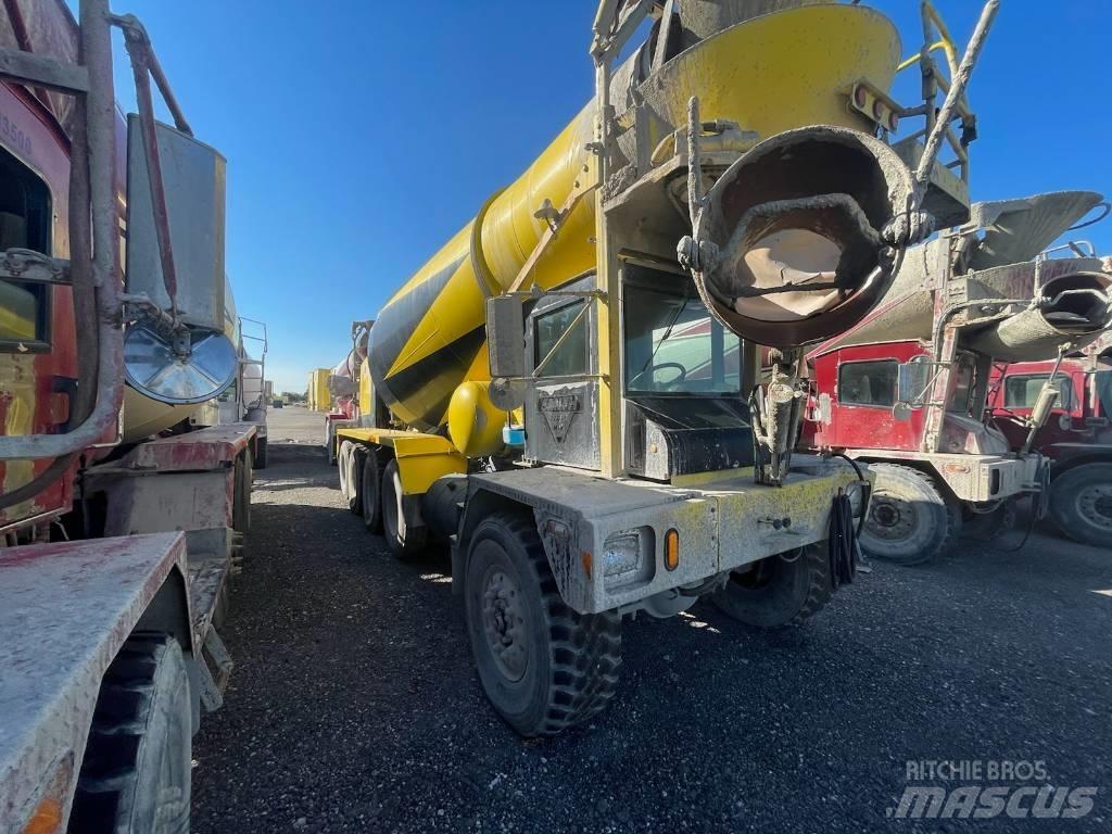 Terex Mixer Вантажівки / спеціальні