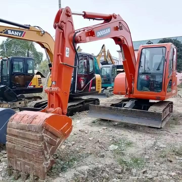 Doosan DH70-7 Гусеничні екскаватори