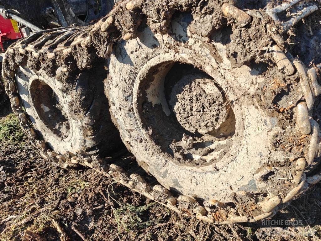 Komatsu 875 Форвардери