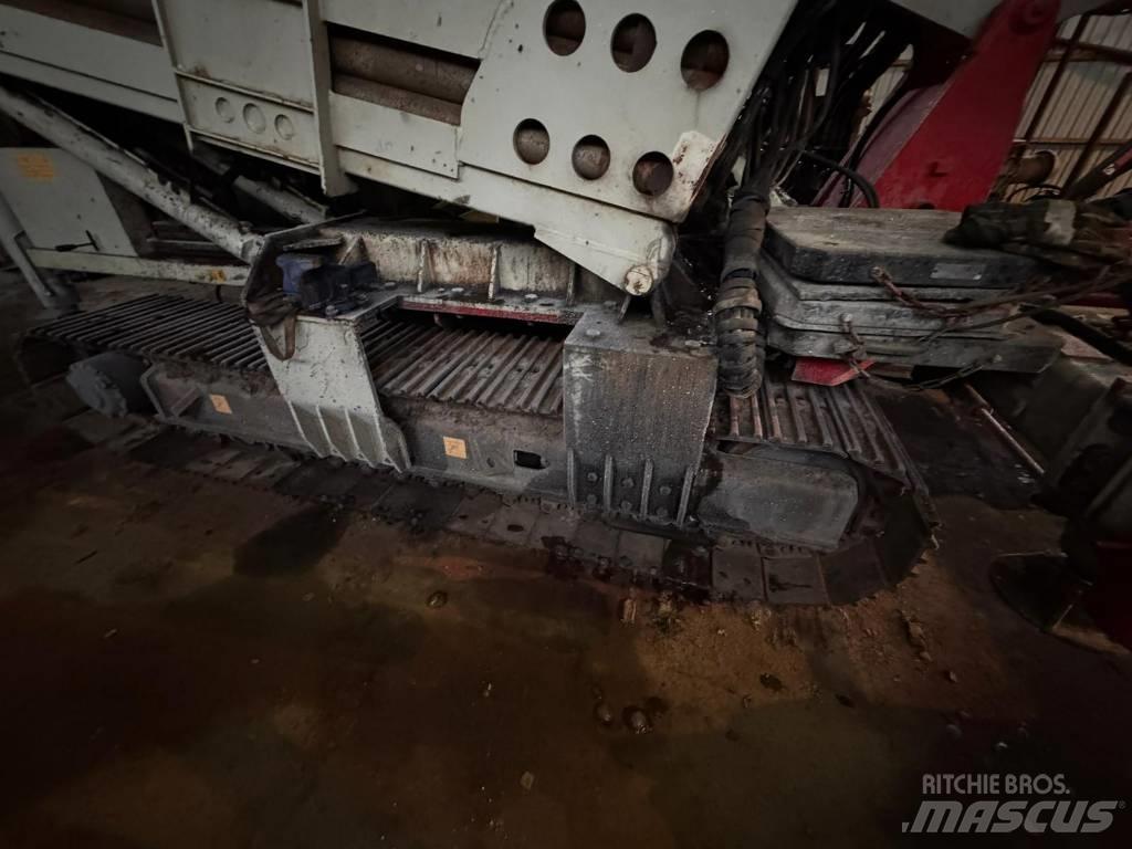 Comacchio MC 900 P Установки для буріння свердловин
