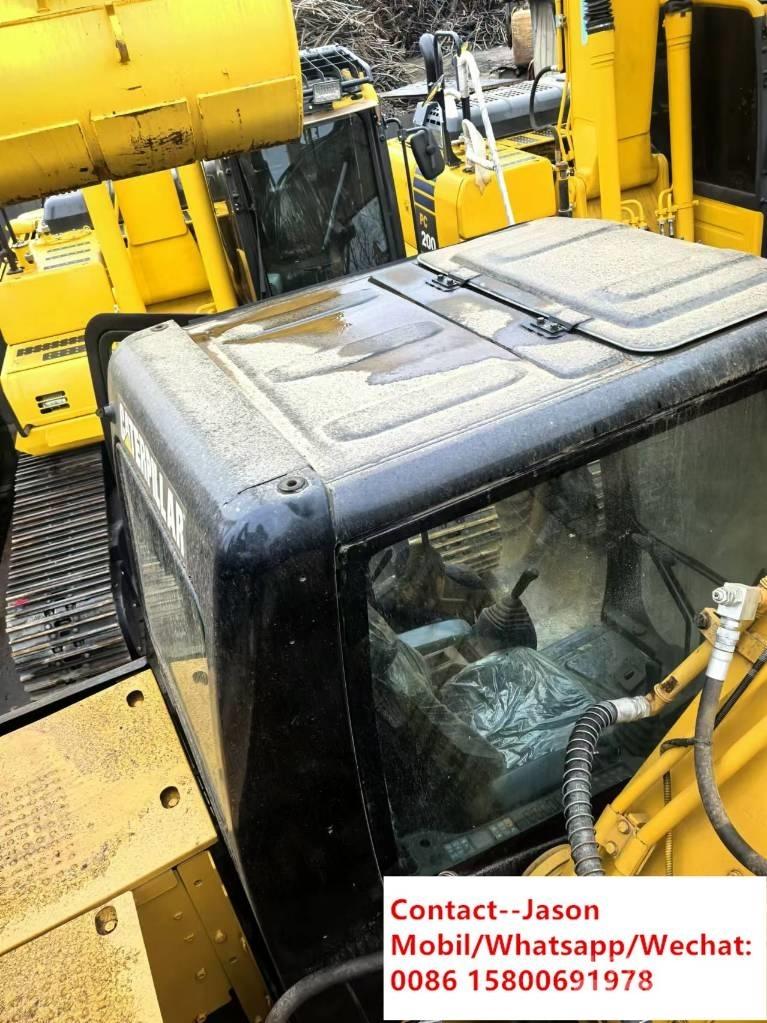 CAT 320 D Гусеничні екскаватори