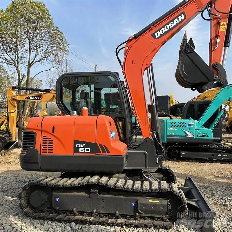 Doosan DX 60 Гусеничні екскаватори