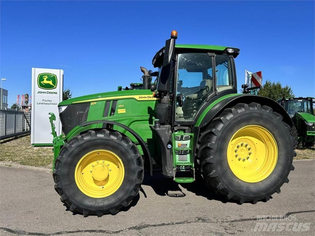 John Deere 6R 250 Трактори