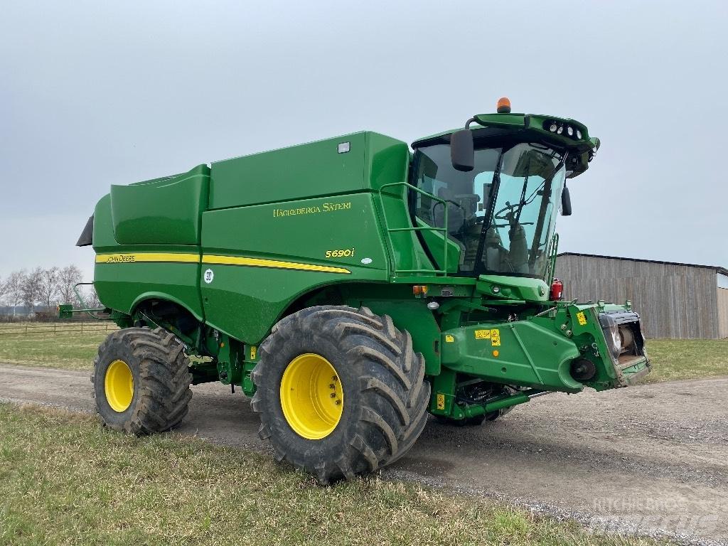 John Deere S 690 i Зернозбиральні комбайни