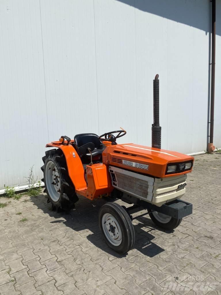 Kubota B 1600 Трактори