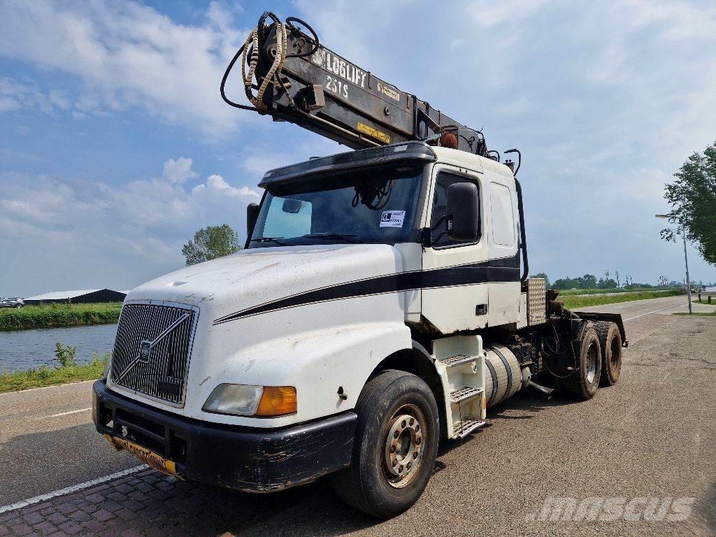 Volvo NH12.460 Тягачі
