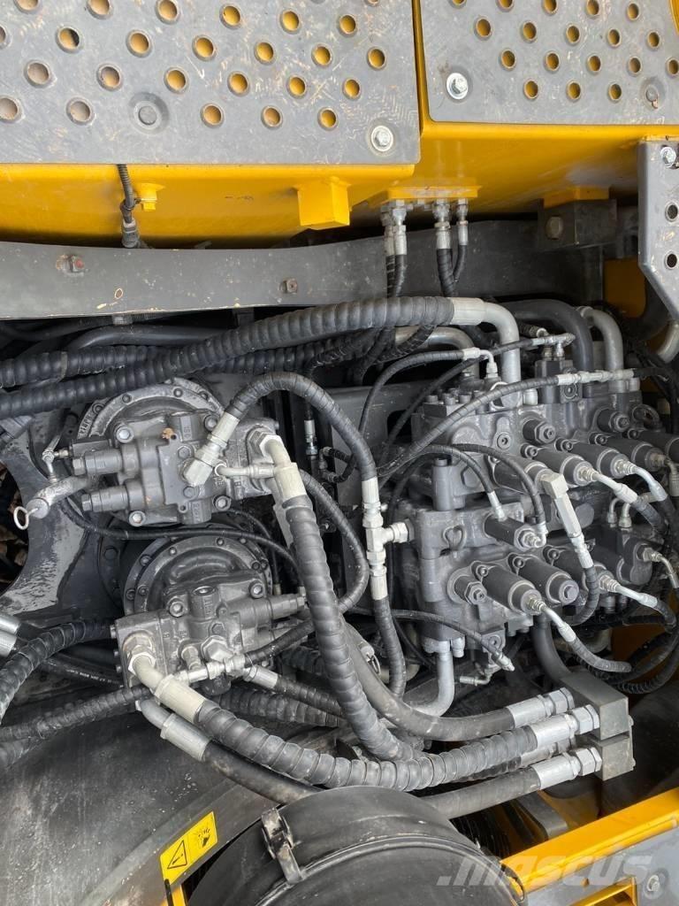 Volvo 480D Гусеничні екскаватори